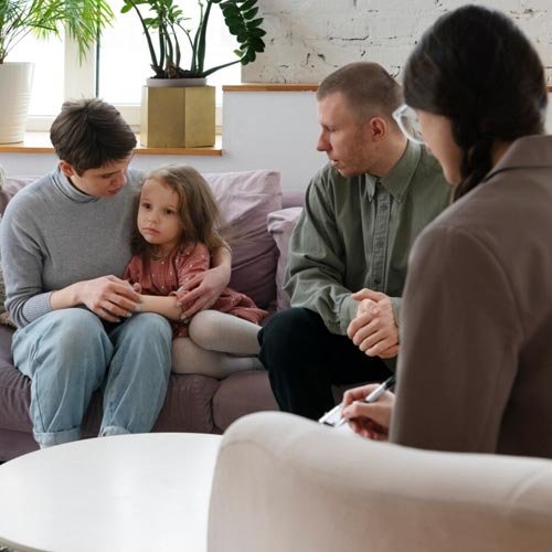 Abogado mediador en conflictos familiares y acuerdos extrajudiciales en Litoral Central