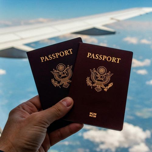 Abogado de inmigración en Litoral Central para solicitud y renovación de visa temporal